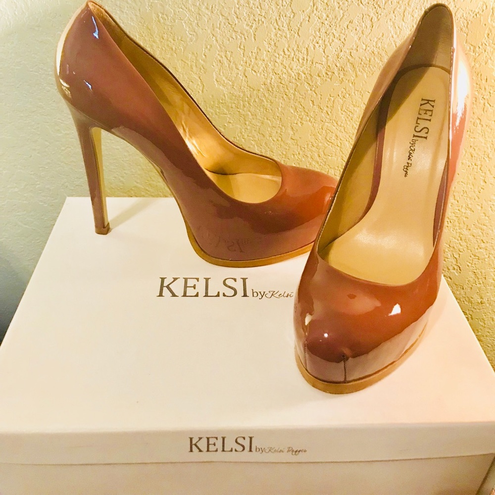 Kelsi Mauve Patented Leather Pumps